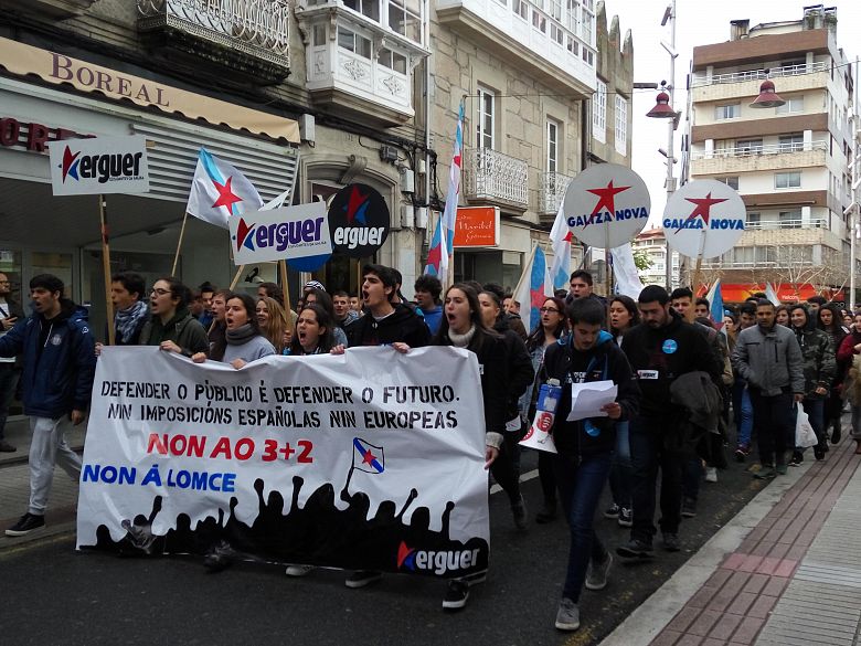 16 04 13 Manifestacionestudantil_Pontevedra_17.jpg